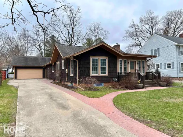 707 W King ST, Owosso, MI 48867