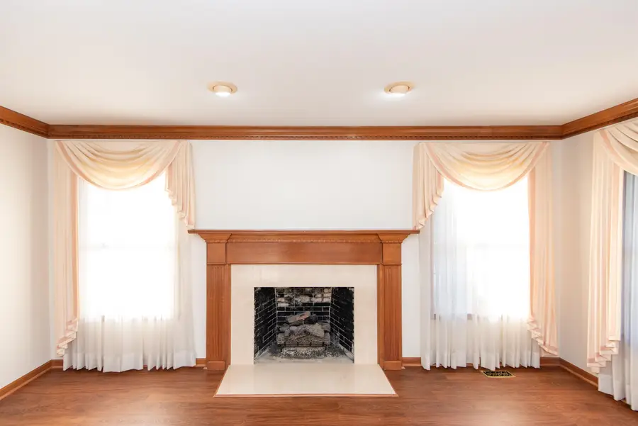 3281 Fieldstone DR, Flushing, MI 48433 - #3