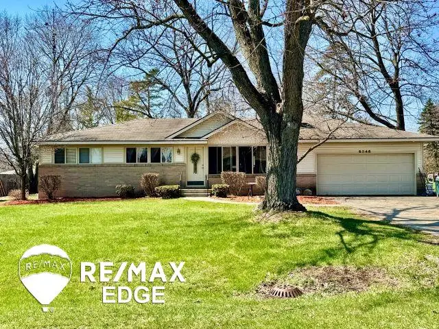 6346 Samson DR, Grand Blanc, MI 48439 - #1