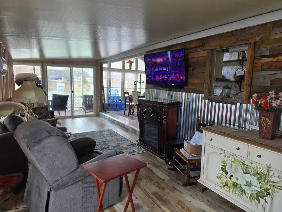 10001 Goodall #326 RD, Durand, MI 48429 - #2