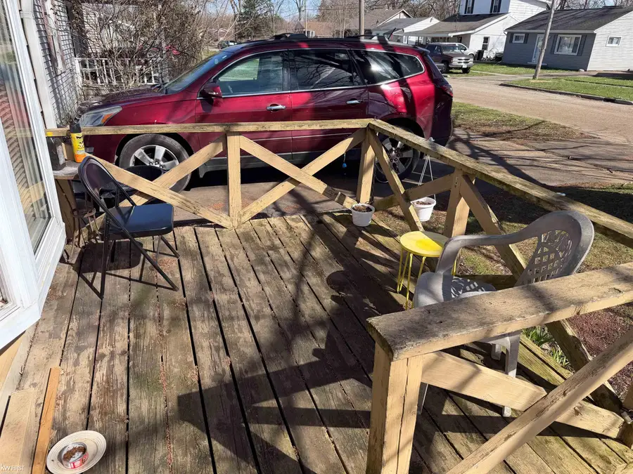 1387 Webber AVE, Burton, MI 48529 - #2