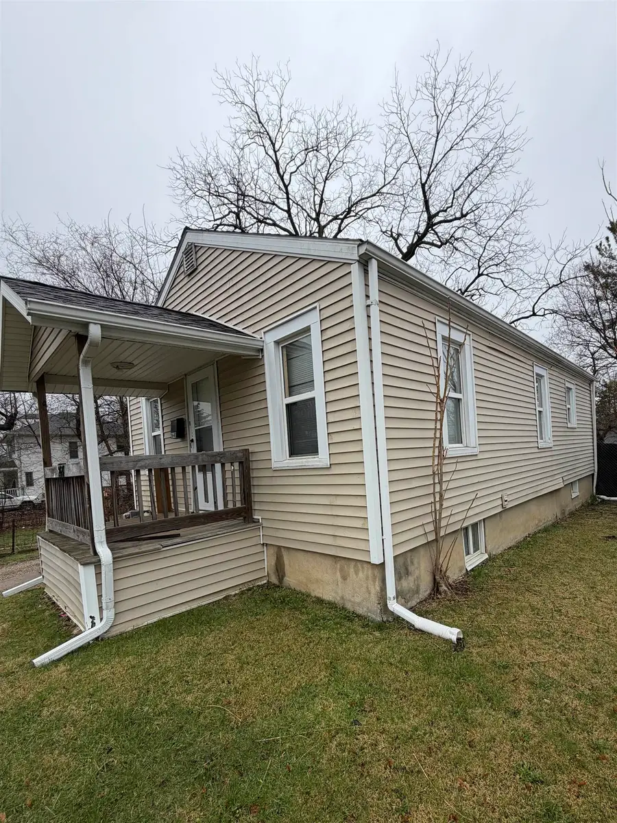 2641 Brown ST, Flint, MI 48503 - #2