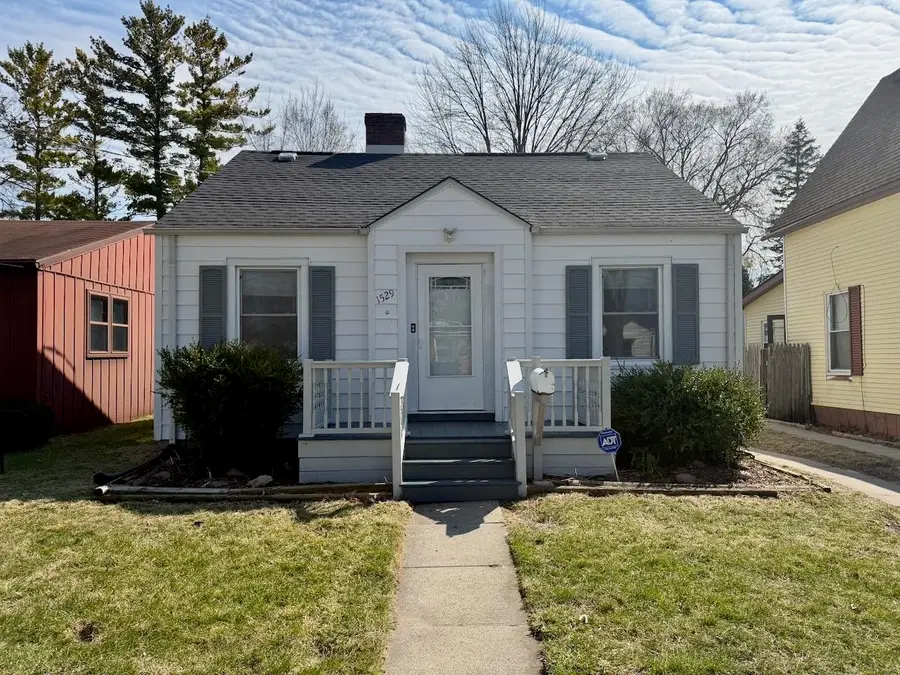 1529 Beech ST, Saginaw, MI 48602 - #2