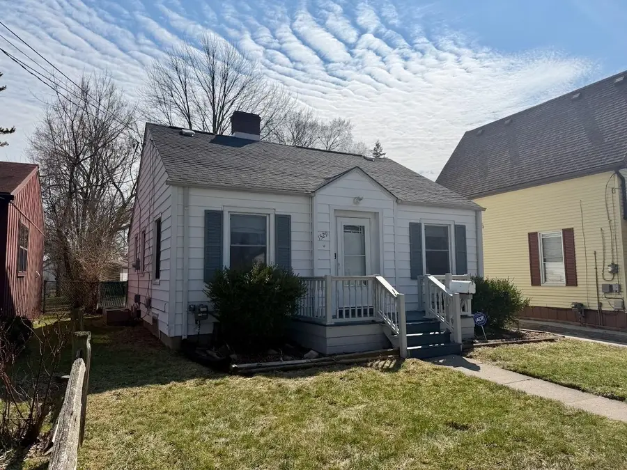 1529 Beech ST, Saginaw, MI 48602 - #3