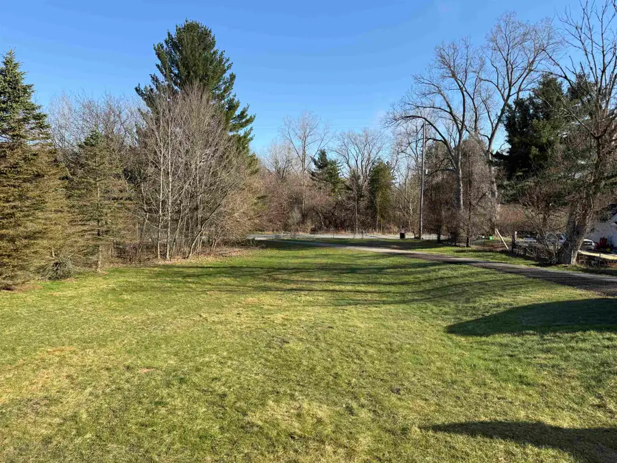 5412 E Stanley RD, Flint, MI 48506 - #2