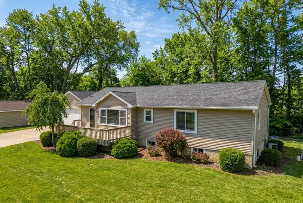 13296 Haddon ST, Fenton, MI 48430