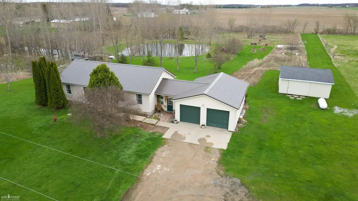 1772 Notnagle RD, Owosso, MI 48867 - #1