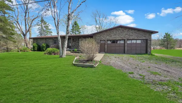 8166 N Linden RD, MtMorris, MI 48458