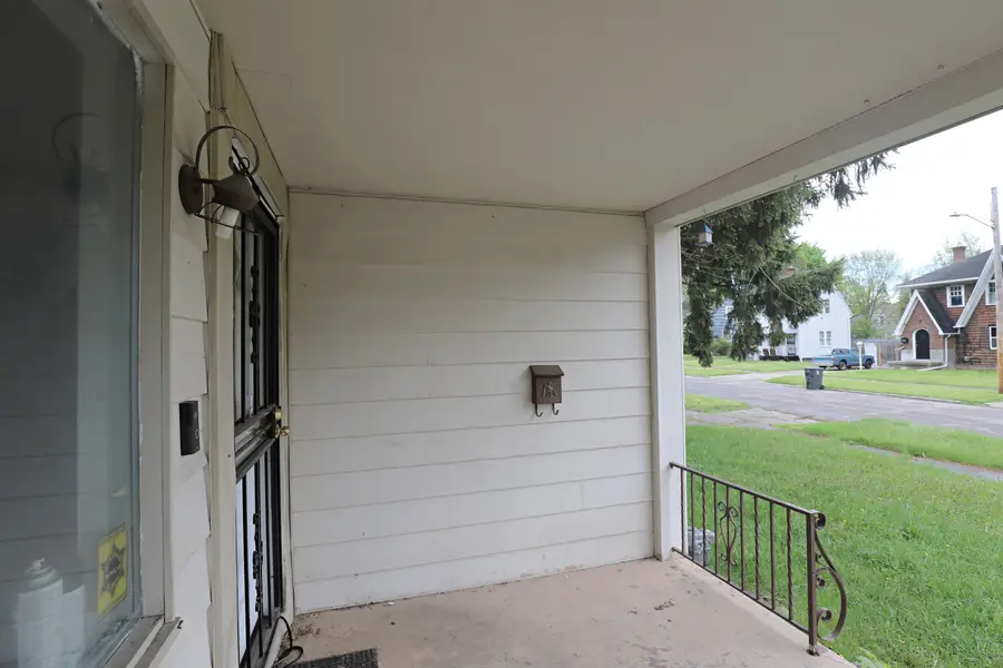 2835 Begole ST, Flint, MI 48504 - #3