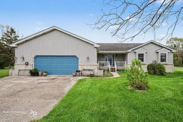 12301 S New Lothrop RD, Byron, MI 48418