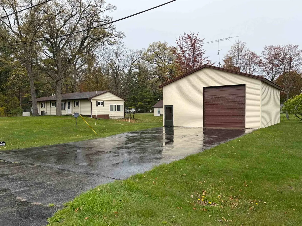 4866 Mikes DR, Caseville, MI 48725 - #1