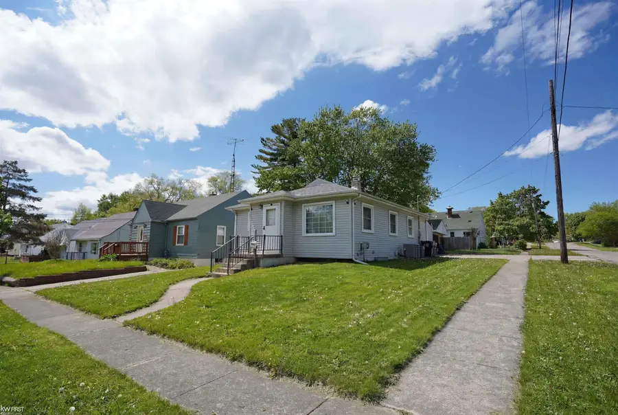 3102 Yale ST, Flint, MI 48503 - #3