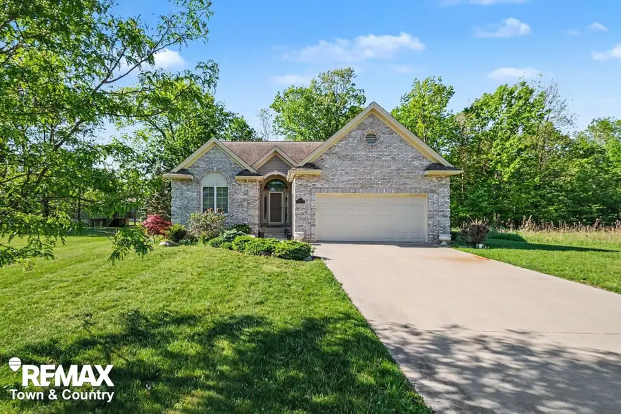2234 Emeraldwood TRL, Flushing, MI 48433 - #2