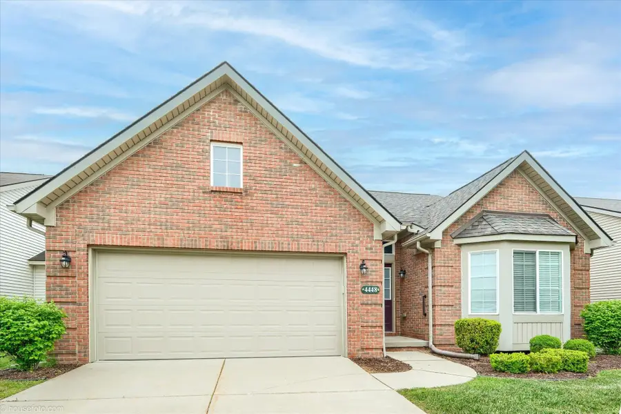 4448 Sunset BLVD, Grand Blanc, MI 48439 - #2
