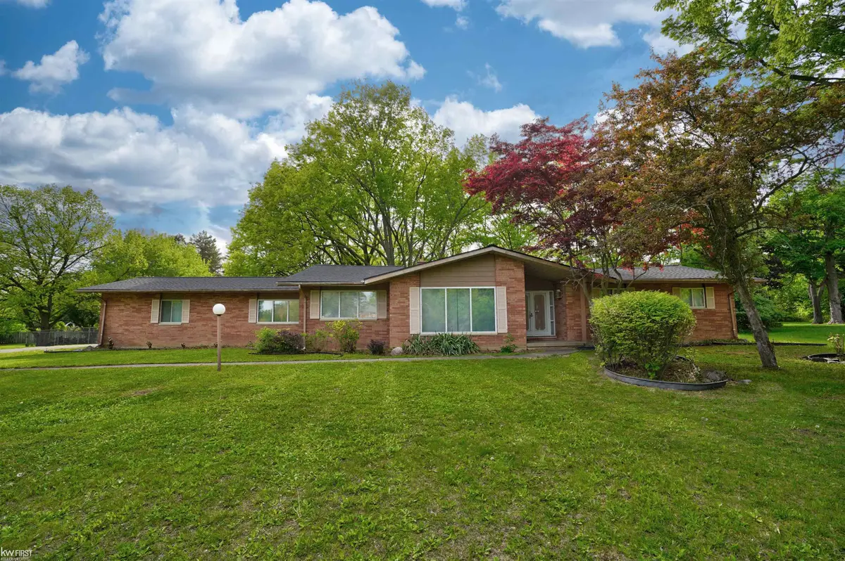 5531 Sugar Bush LN, Flint, MI 48532 - #1
