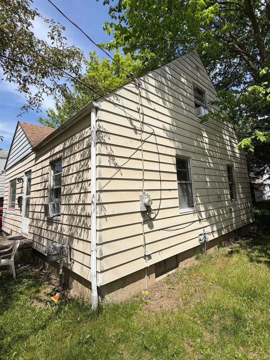 4026 Race ST, Flint, MI 48504 - #2
