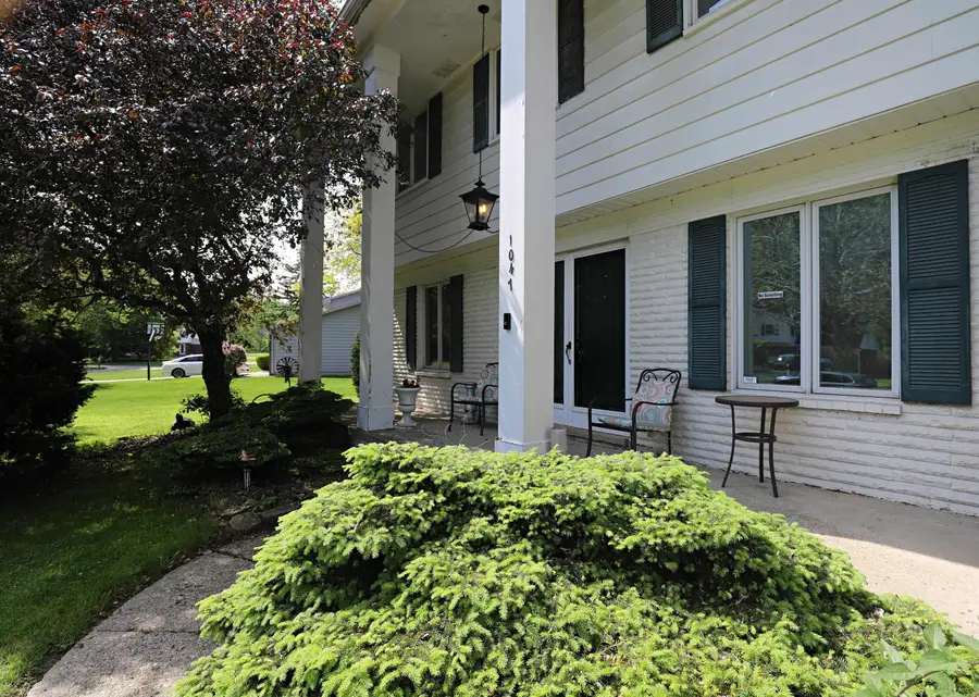 1047 Western Hills DR, Flint, MI 48532 - #3
