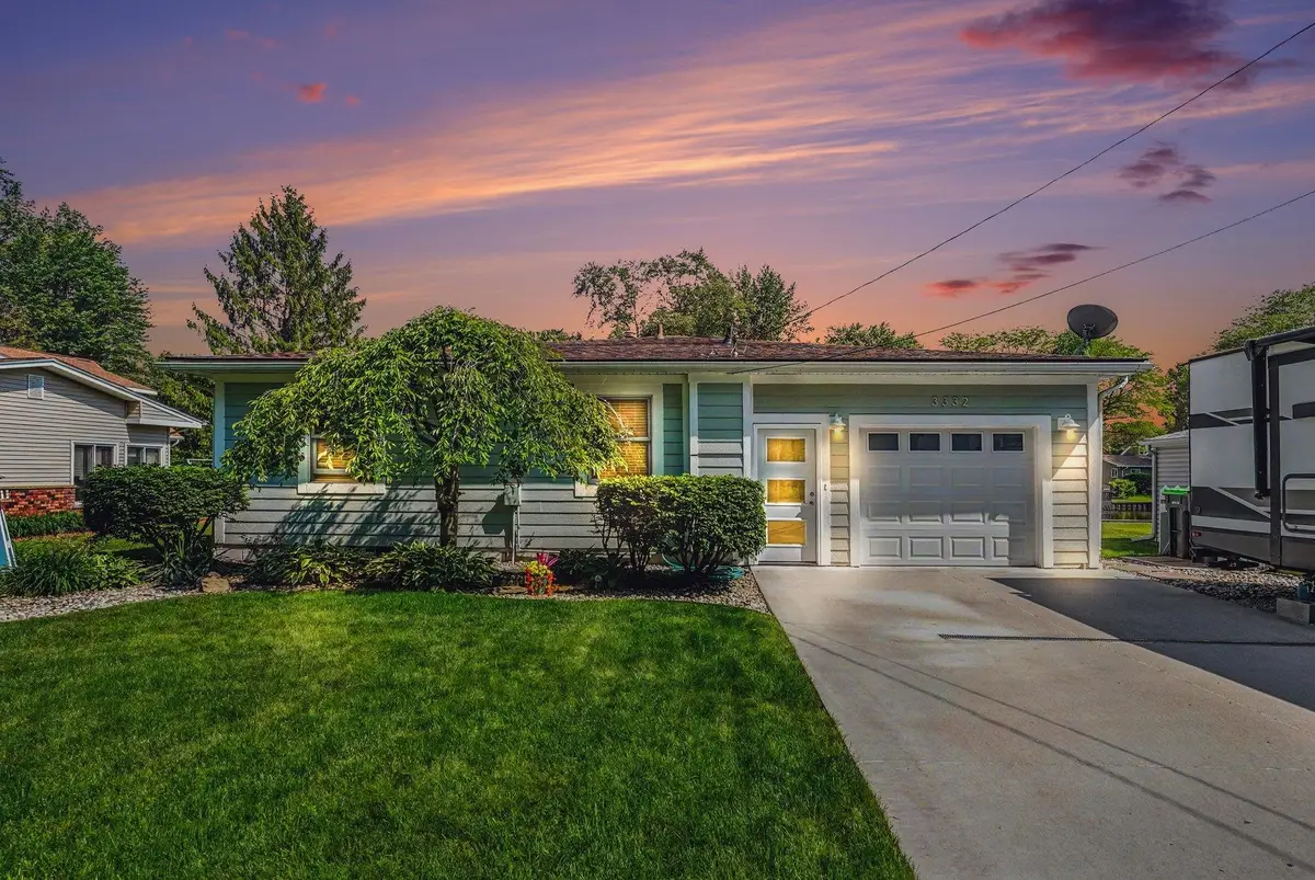 3332 Shawnee TRL, Pinckney, MI 48169 - #1