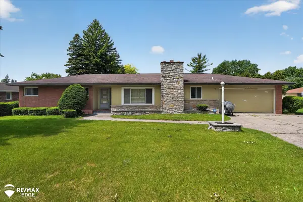 2809 S Outer DR, Saginaw, MI 48601
