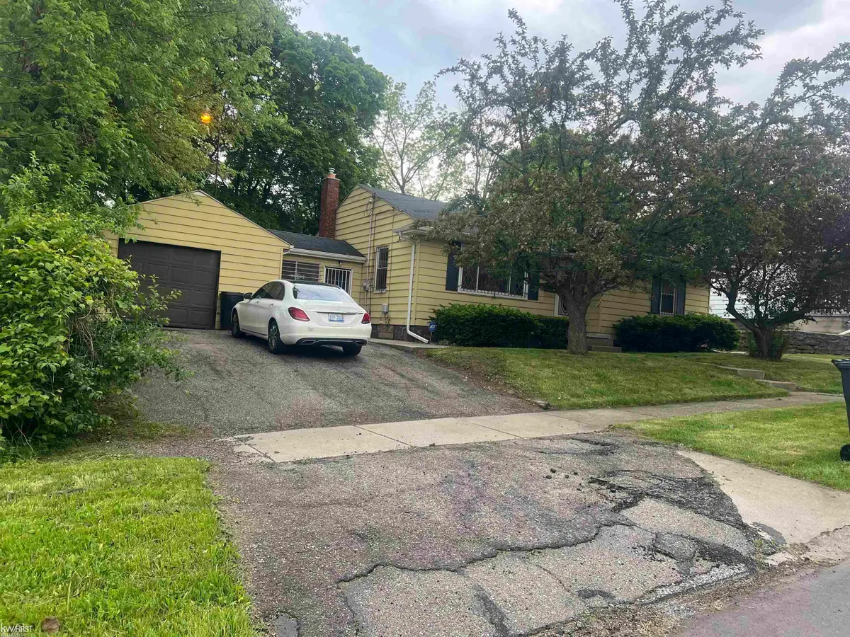 2413 Reid ST, Flint, MI 48503 - #1