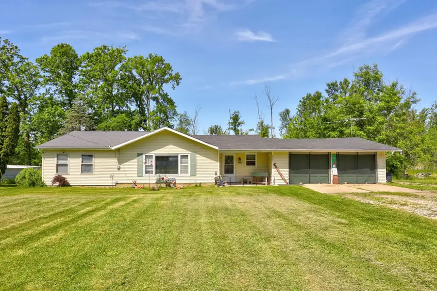 2080 S Sheridan RD, Caro, MI 48723 - #3