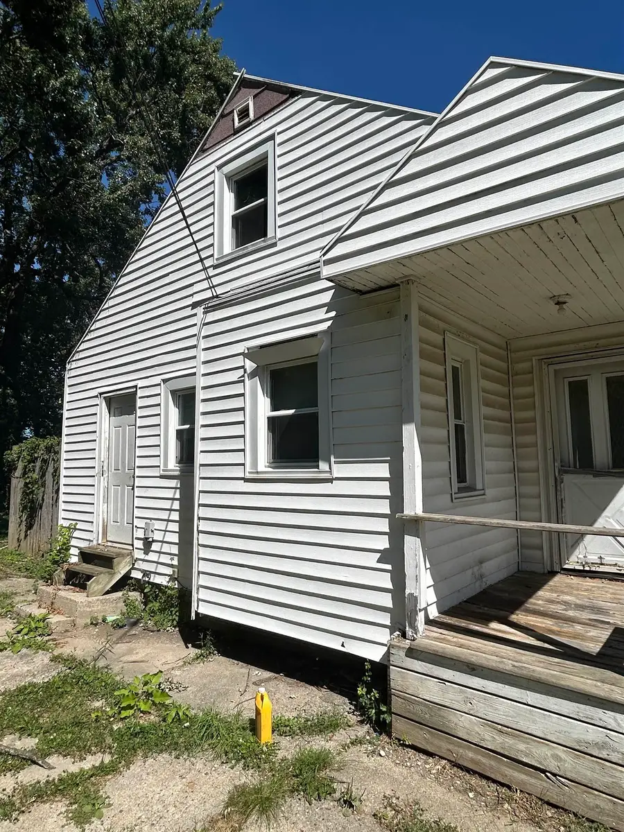 1028 Campbell ST, Flint, MI 48507 - #3