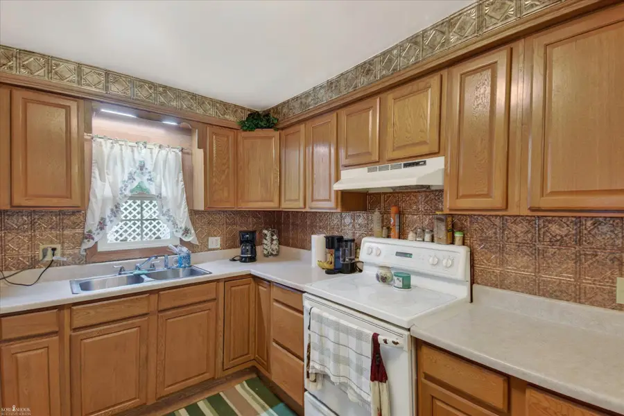 211 MARQUETTE ST, Durand, MI 48429 - #2