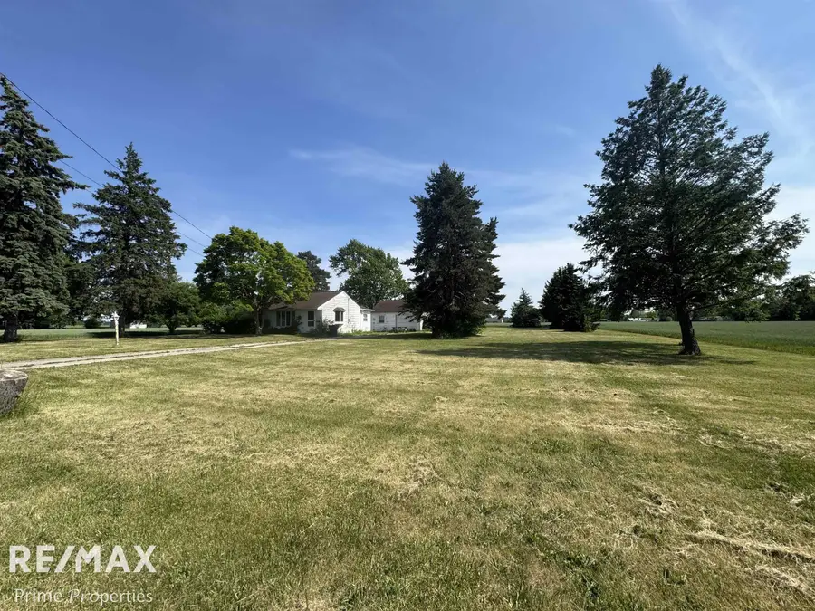 5154 Hess RD, Saginaw, MI 48601 - #3