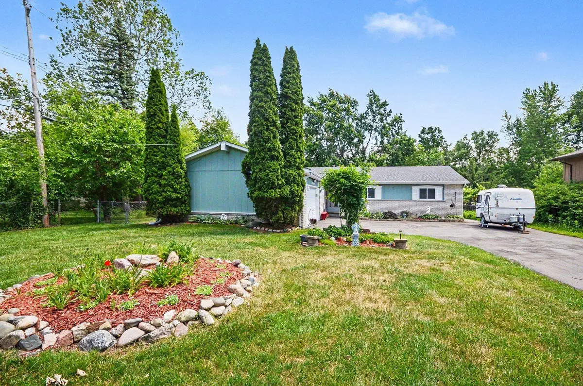 30809 Leelane ST, Farmington Hills, MI 48336 - #1