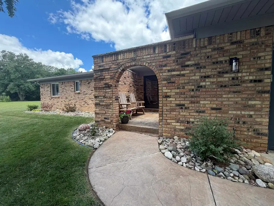 7139 Timberwood DR, Davison, MI 48423 - #2
