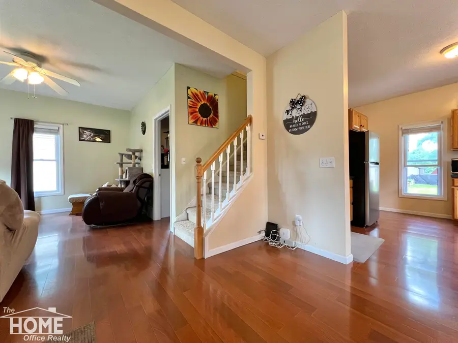 110 W Perry ST, Durand, MI 48429 - #2