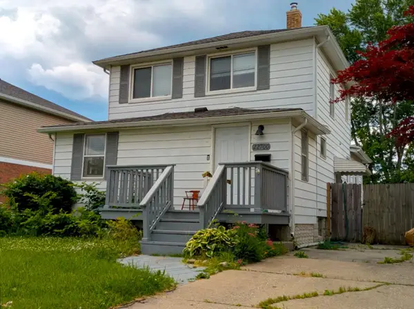 22700 Arcadia ST, StClairShores, MI 48082