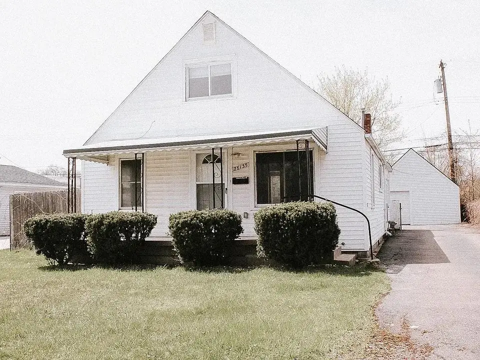 26135 Groveland ST, Madison Heights, MI 48071 - #1