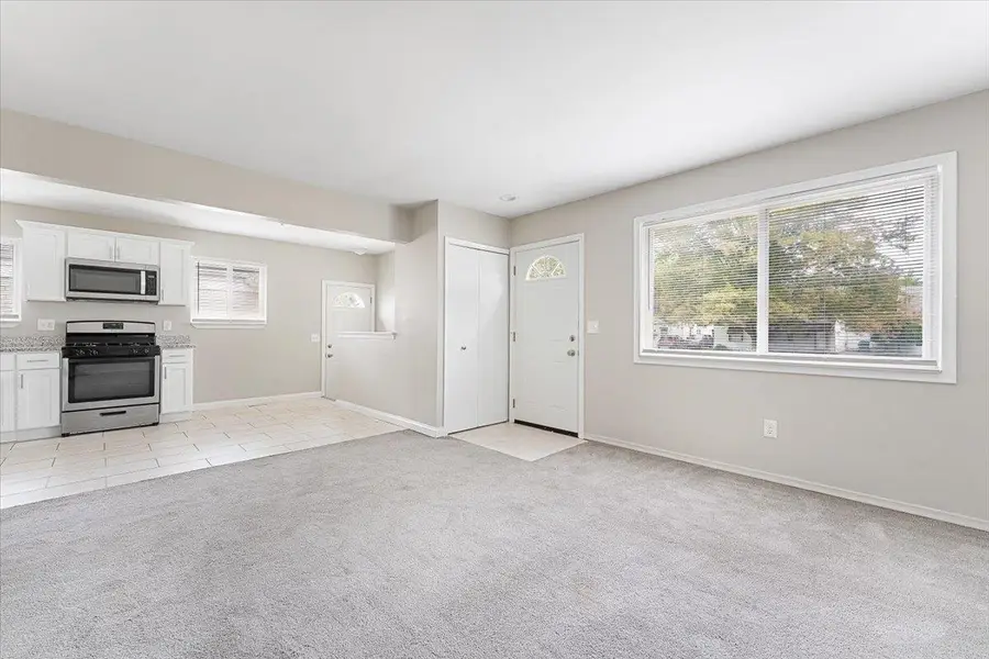 23021 Almond AVE, Eastpointe, MI 48021 - #2