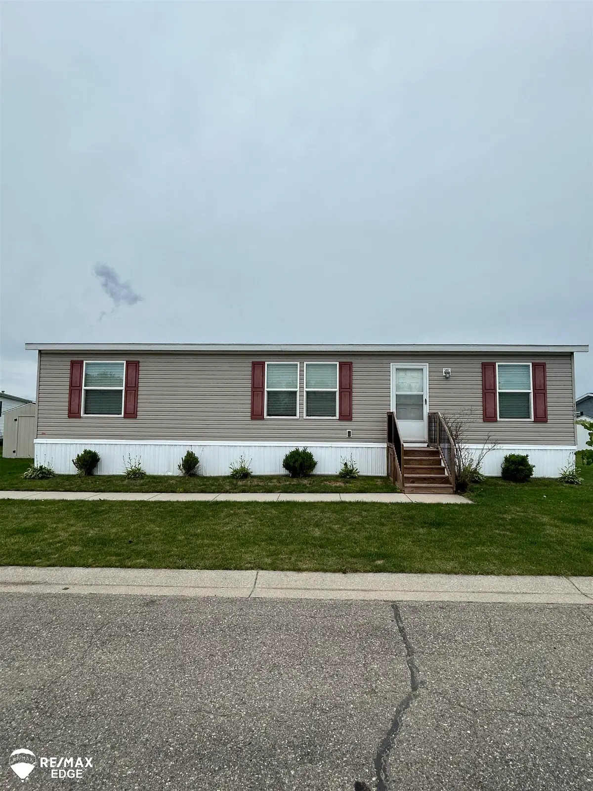743 Morgan DR, Flint, MI 48506 - #1