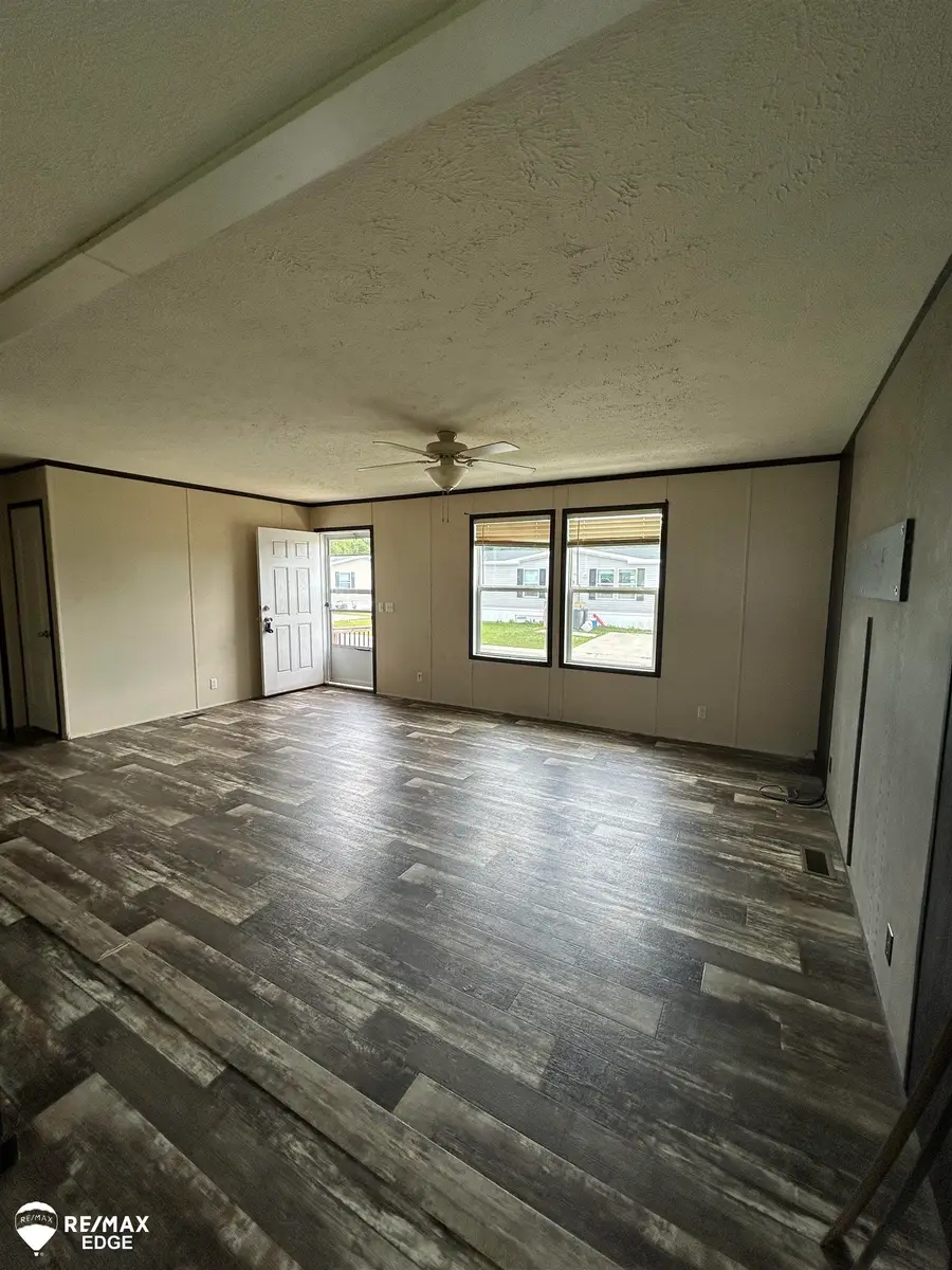 743 Morgan DR, Flint, MI 48506 - #2