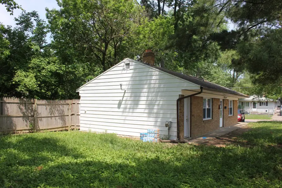 2702 Maryland Unit B AVE, Flint, MI 48506 - #2