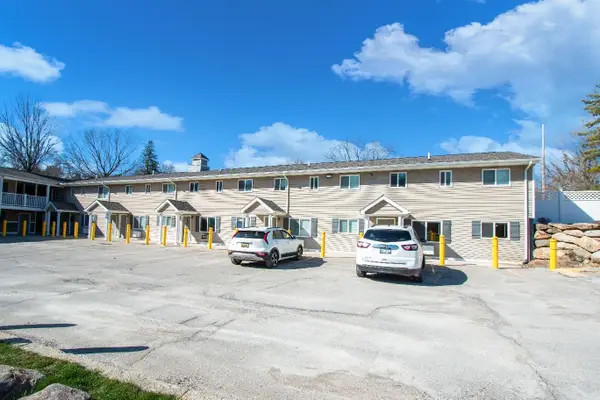 5247 Harold #1 DR, Flushing, MI 48433