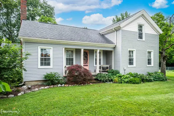 6144 E Atherton RD, Burton, MI 48519