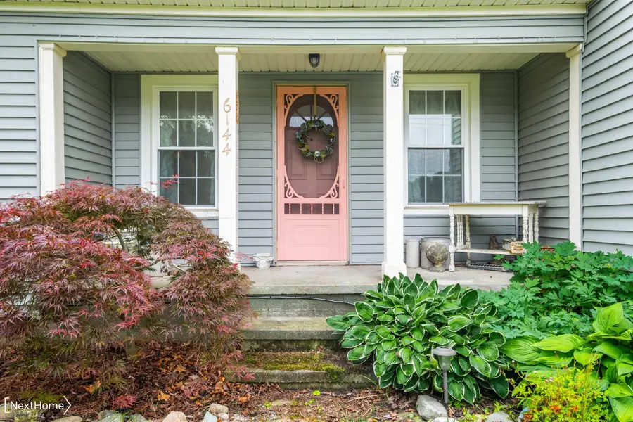 6144 E Atherton RD, Burton, MI 48519 - #2