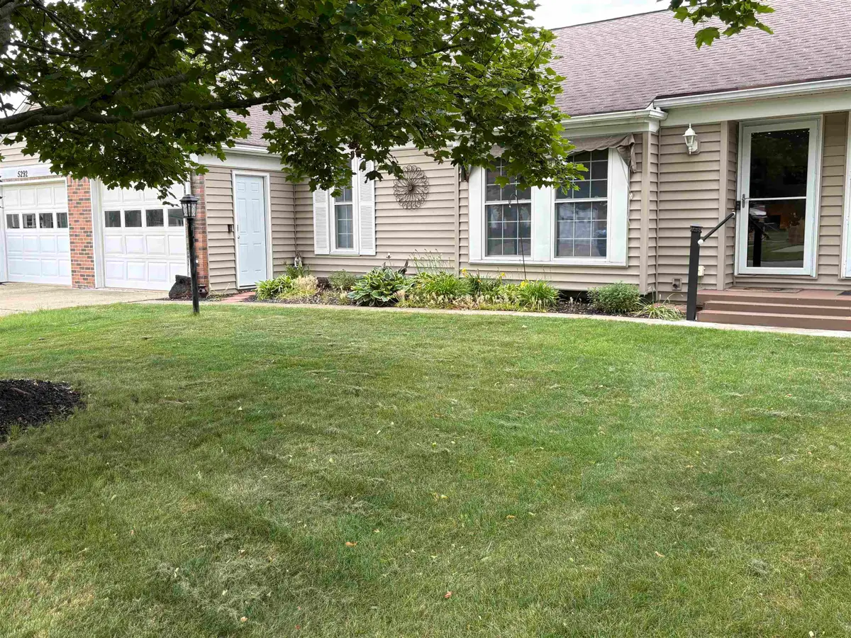 5288 Vineyard LN, Flushing, MI 48433 - #1
