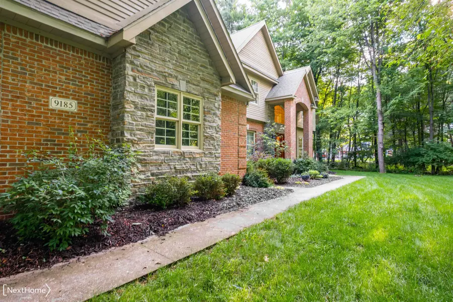 9185 N Island DR, Flushing, MI 48433 - #2