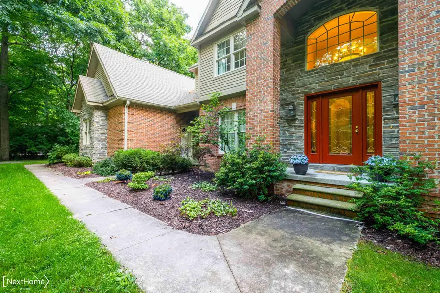 9185 N Island DR, Flushing, MI 48433 - #3