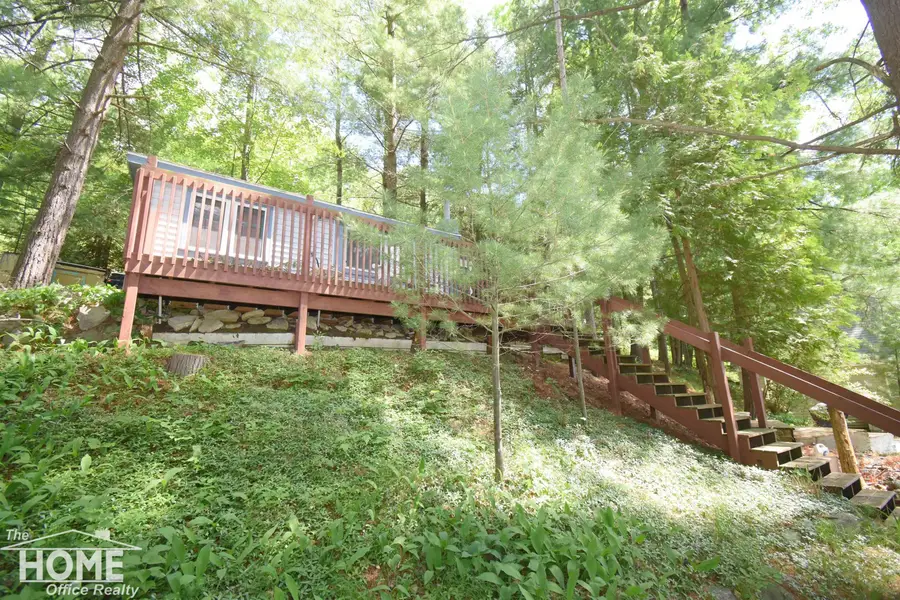 1121 & 1131 Lake DR, Harrison, MI 48625 - #2