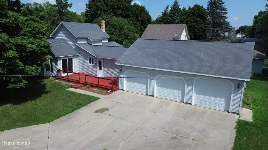 121 S West ST, Vassar, MI 48768 - #2
