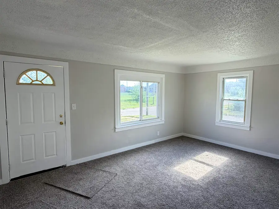 652 Ingleside AVE, Flint, MI 48507 - #2