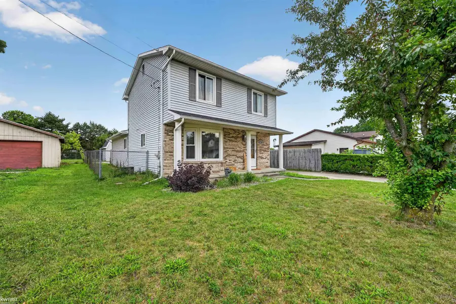 2228 McLaren ST, Burton, MI 48529 - #3
