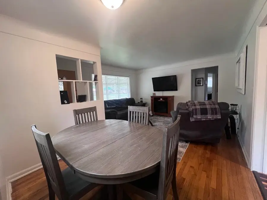 5413 Fleming RD, Flint, MI 48504 - #3