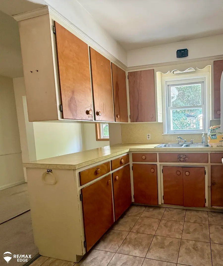 2838 Yale ST, Flint, MI 48503 - #3