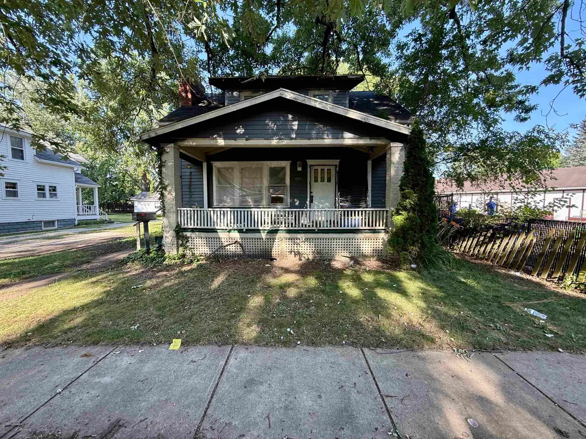 925 S Ball ST, Owosso, MI 48867 - #1
